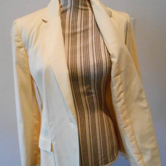 Women's Size 4 Butter Yellow Worthington Suit Jacket and Pants - Picture 2 of 7